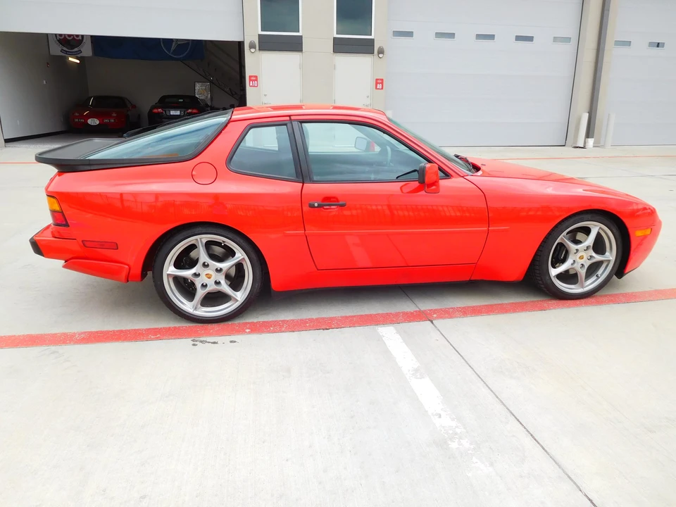 1986 Porsche 944 Turbo - Image 18 of 31