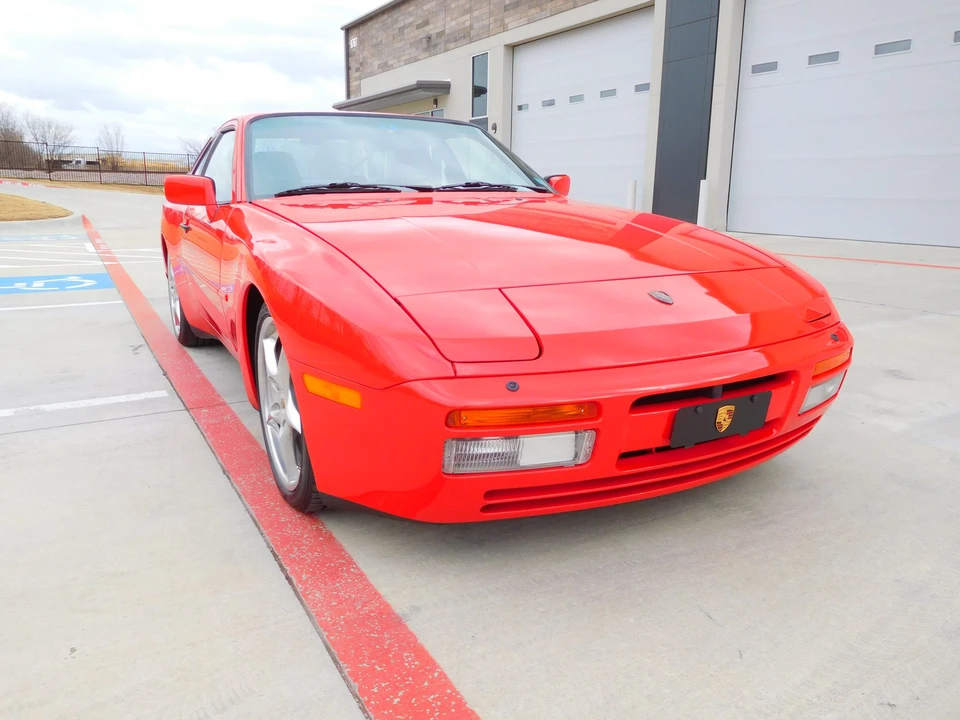 1986 Porsche 944 Turbo - Image 27 of 31