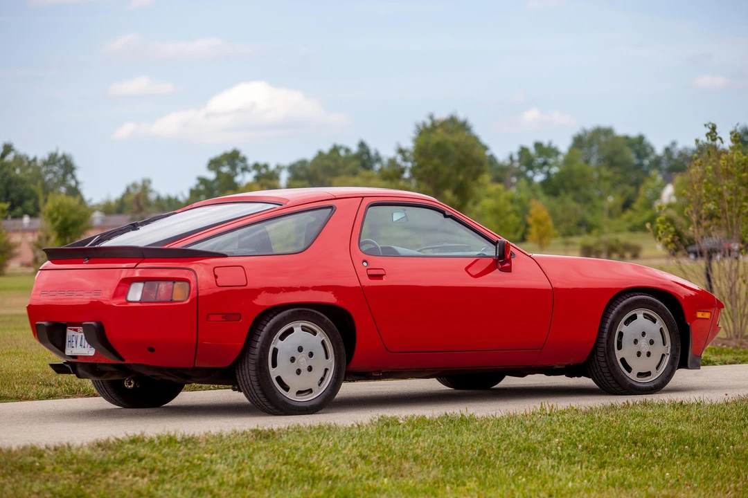 1986 Porsche 928 S - Image 11 of 31