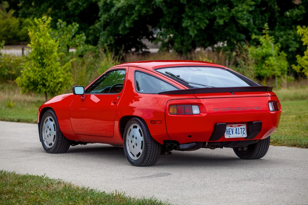 1986 Porsche 928 S - Image 7 of 31