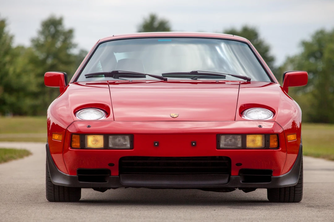 1986 Porsche 928 S - Image 16 of 31