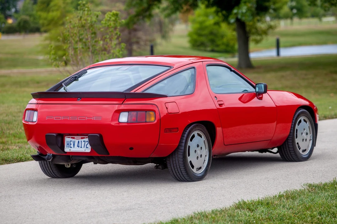 1986 Porsche 928 S - Image 10 of 31