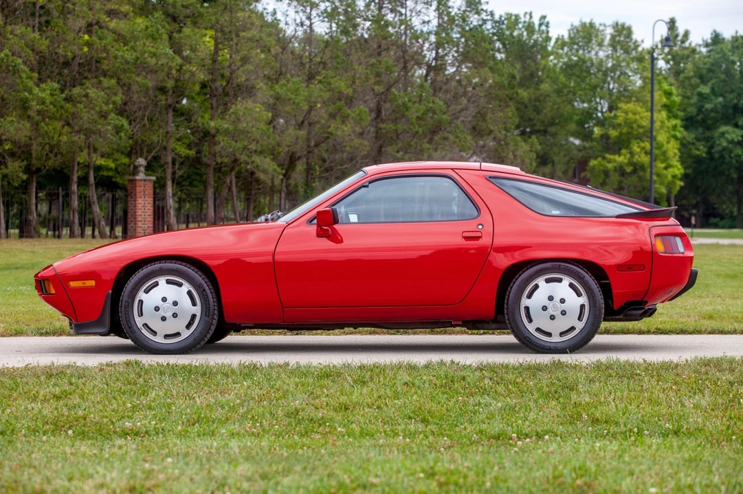 1986 Porsche 928 S - Image 6 of 31