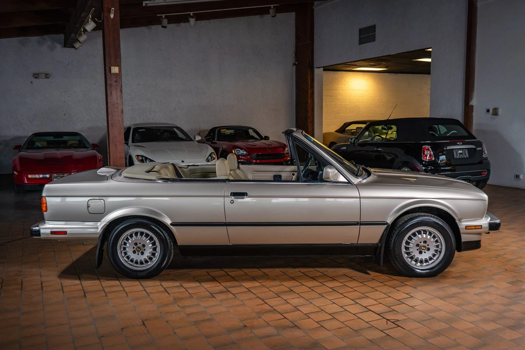 1987 BMW E30 3 Series - Image 13 of 31