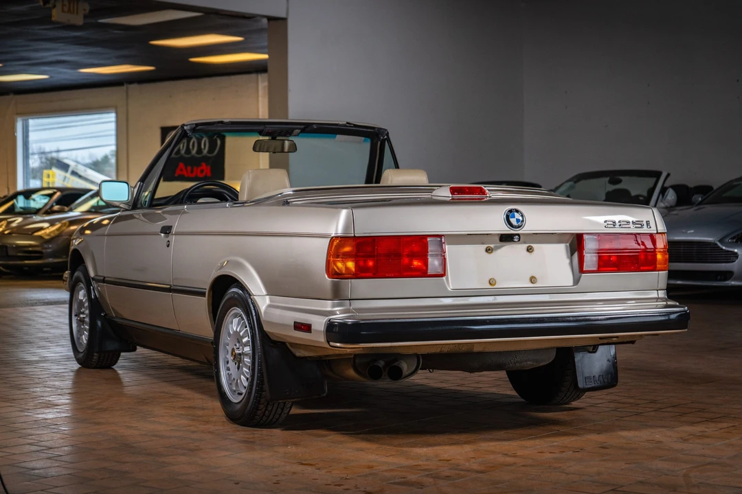 1987 BMW E30 3 Series - Image 21 of 31