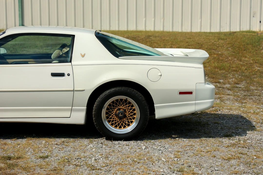 1987 Pontiac Firebird Trans Am 3rd Gen - Image 11 of 31