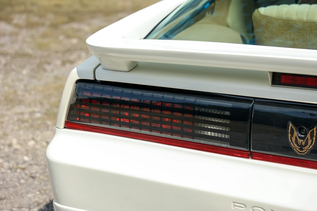 1987 Pontiac Firebird Trans Am 3rd Gen - Image 16 of 31