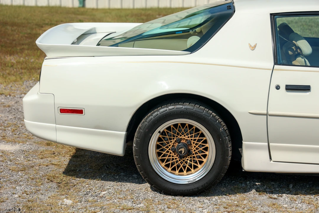 1987 Pontiac Firebird Trans Am 3rd Gen - Image 22 of 31