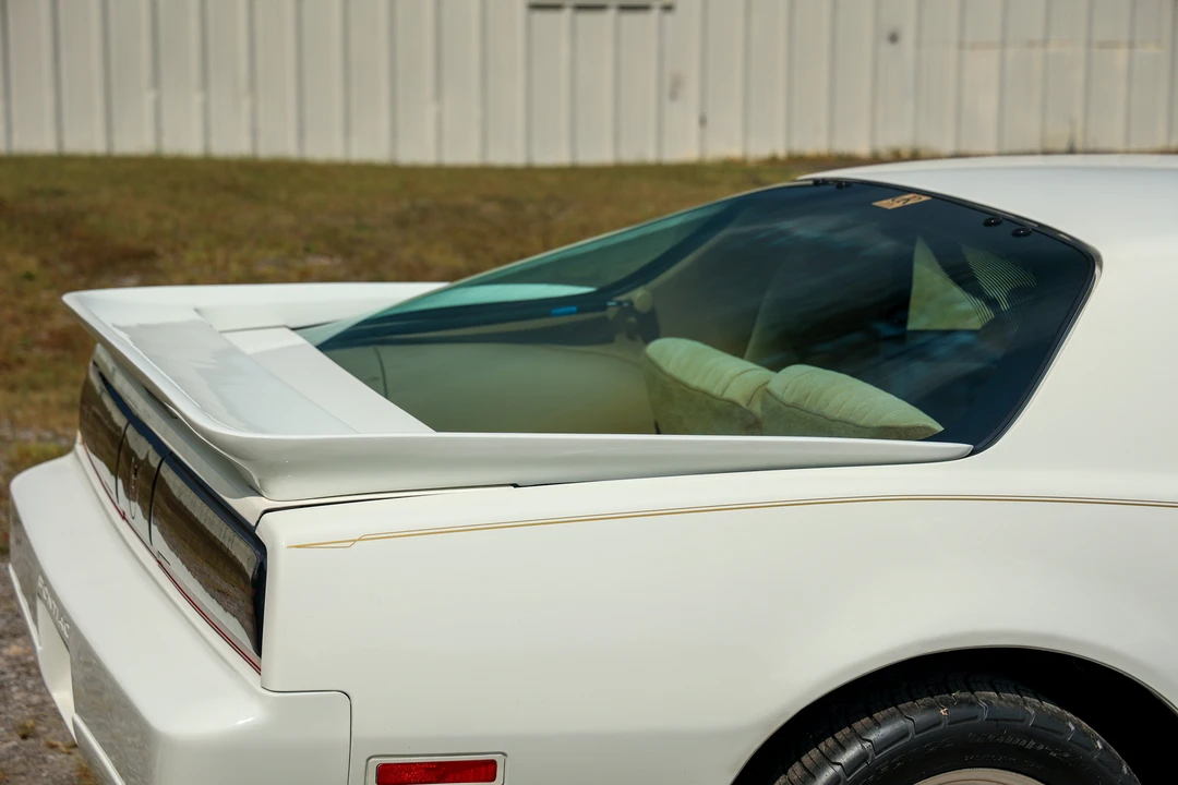 1987 Pontiac Firebird Trans Am 3rd Gen - Image 20 of 31