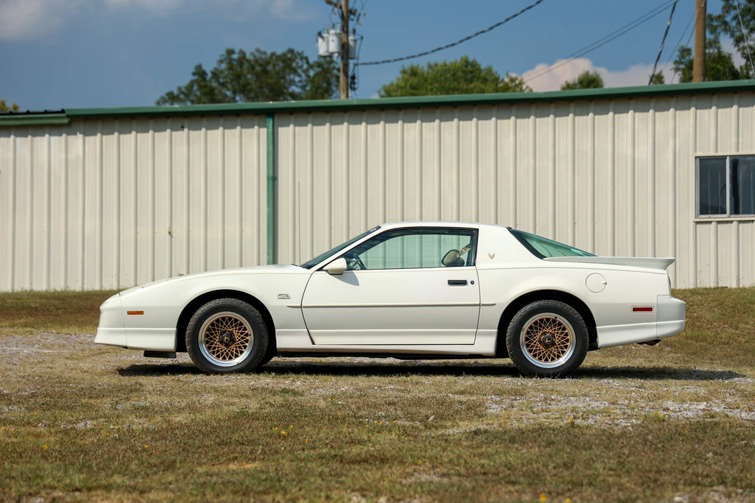 1987 Pontiac Firebird Trans Am 3rd Gen - Image 9 of 31