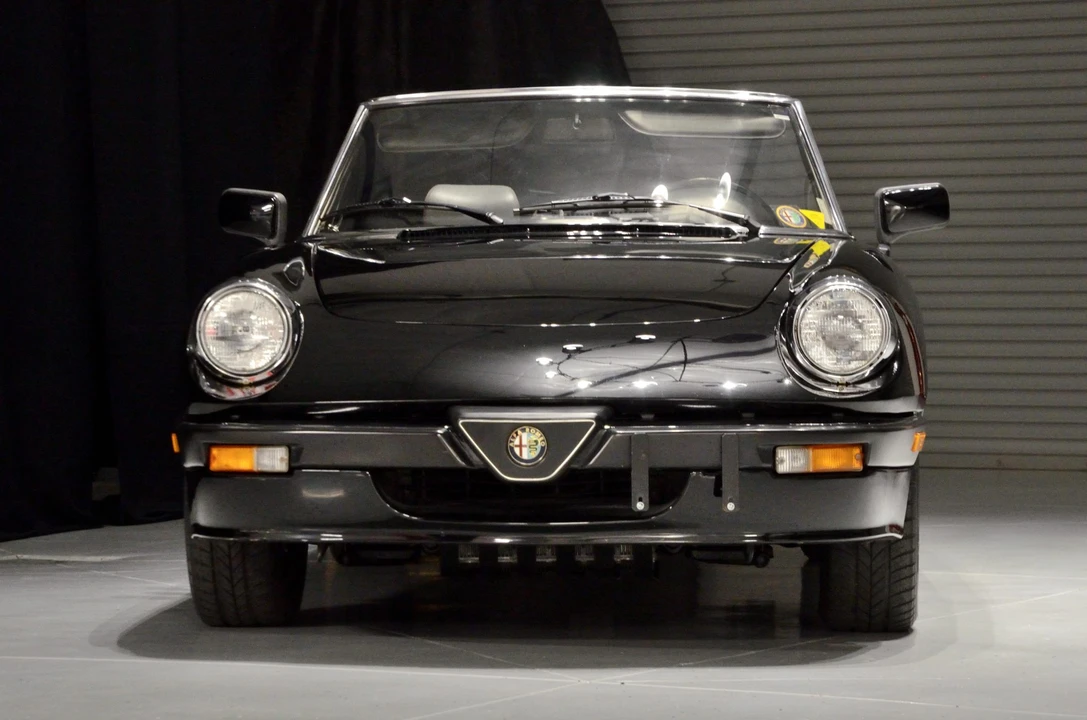 1988 Alfa Romeo Series 3 - Image 12 of 31