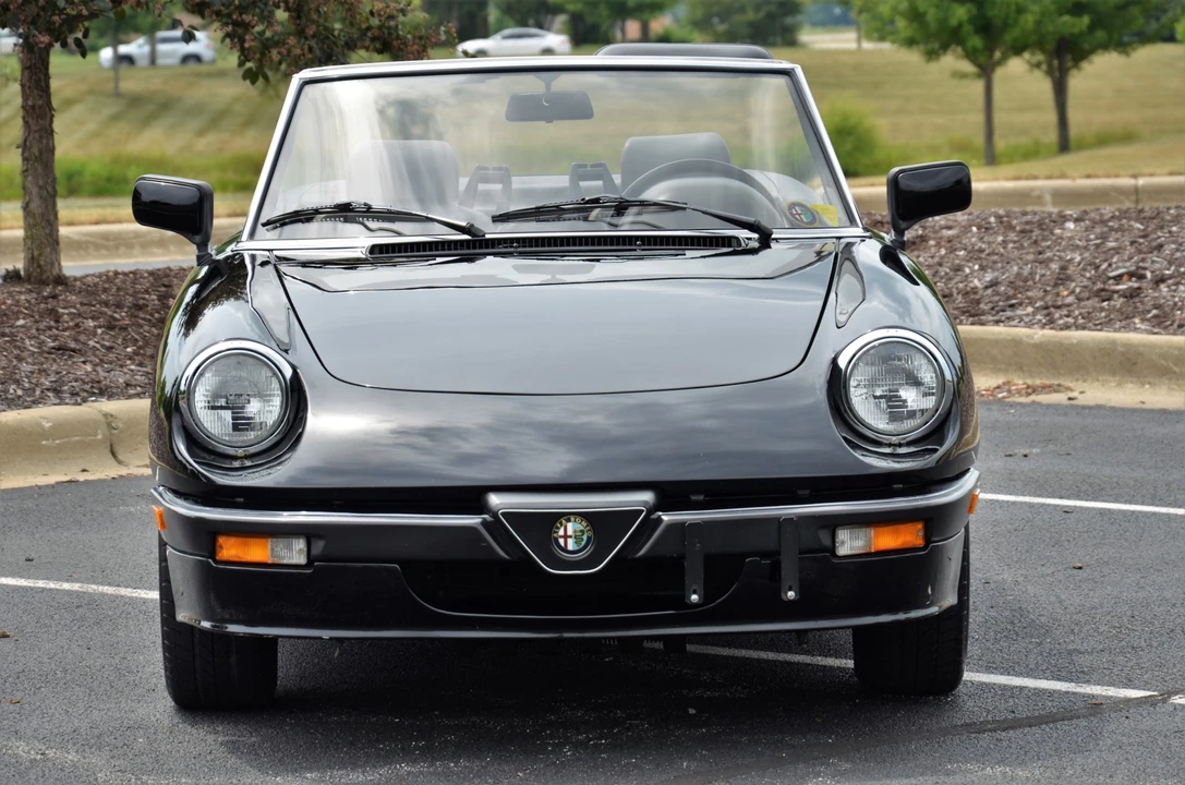 1988 Alfa Romeo Series 3 - Image 13 of 31