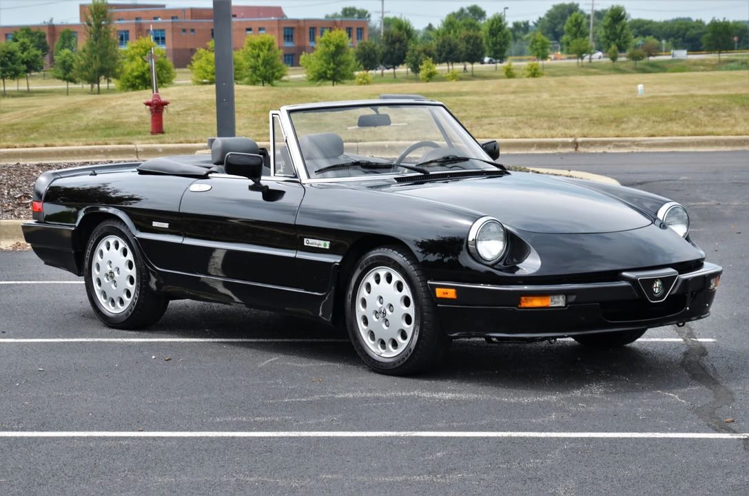 1988 Alfa Romeo Series 3 - Image 2 of 31