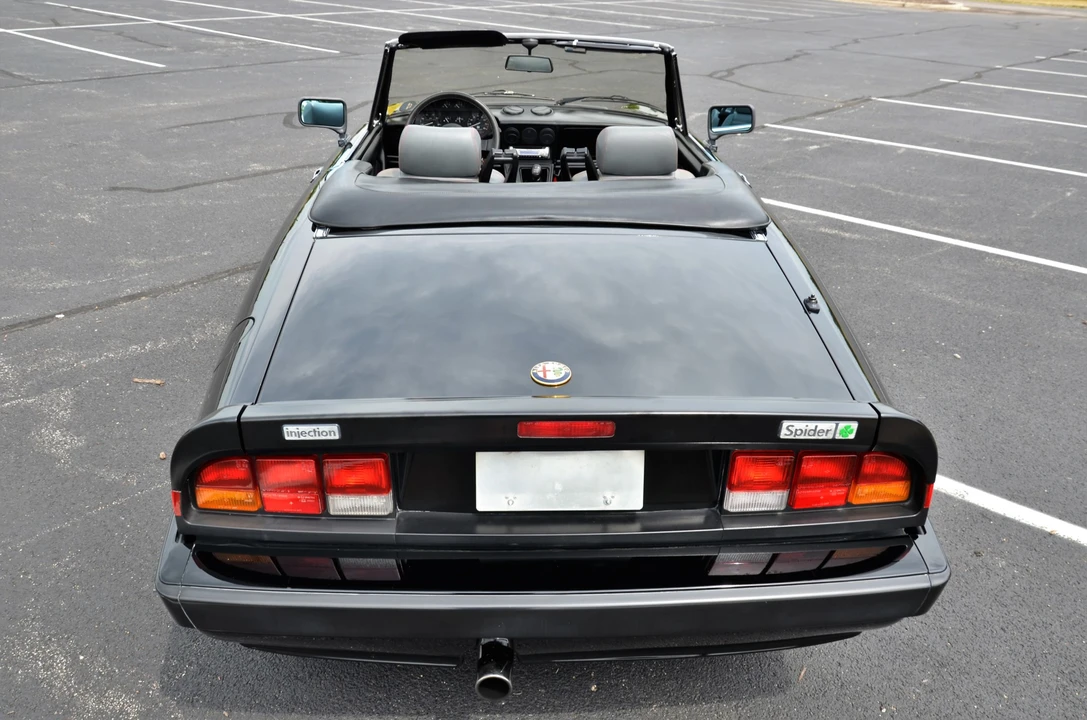 1988 Alfa Romeo Series 3 - Image 23 of 31
