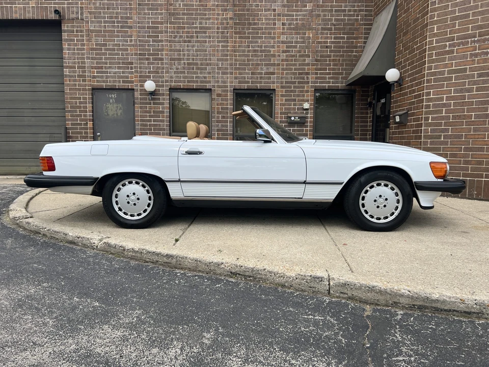 1988 Mercedes-Benz R107 SL-Class - Image 25 of 31