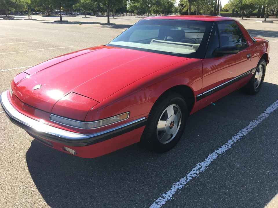 1989 Buick Reatta - Image 27 of 31
