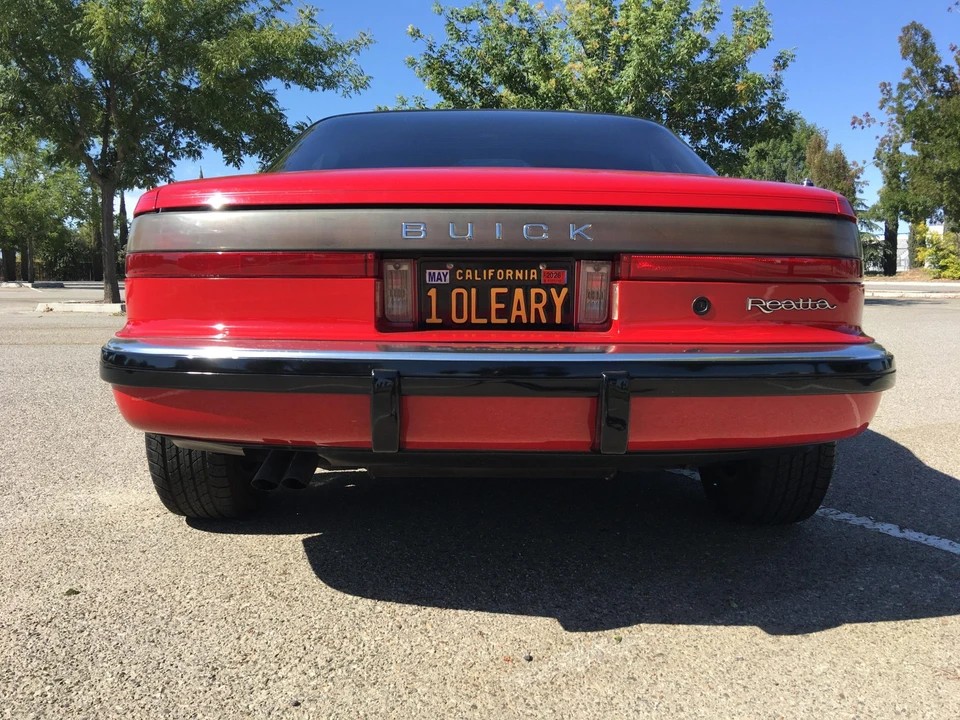 1989 Buick Reatta - Image 21 of 31