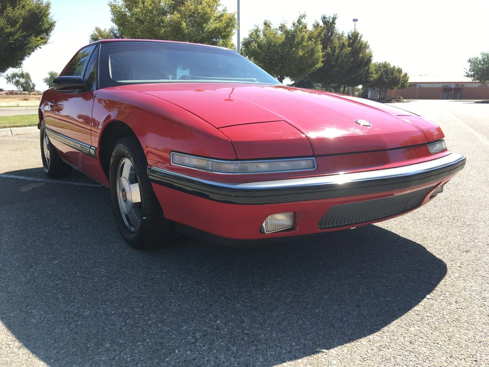 1989 Buick Reatta - Image 30 of 31
