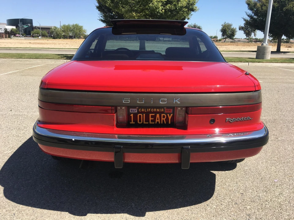 1989 Buick Reatta - Image 19 of 31