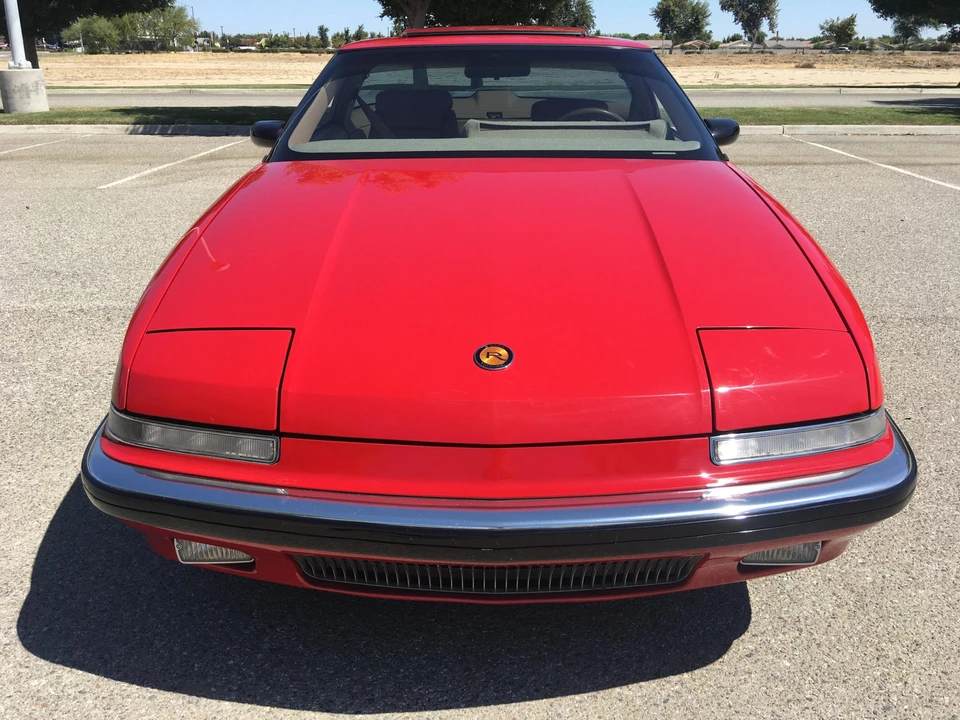 1989 Buick Reatta - Image 7 of 31