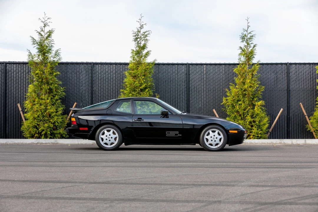 1989 Porsche 944 S2 - Image 10 of 31