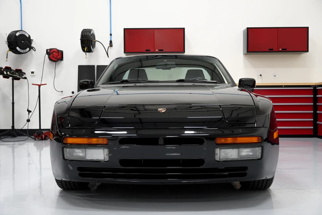 1989 Porsche 944 S2 - Image 14 of 31
