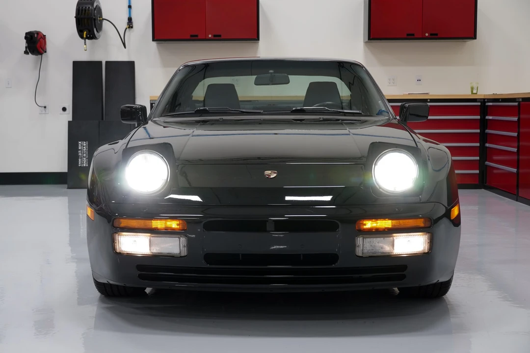 1989 Porsche 944 S2 - Image 17 of 31