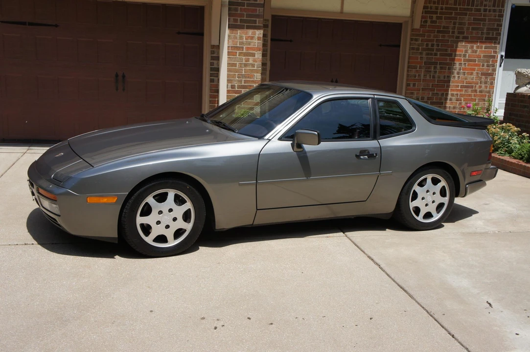 1989 Porsche 944 Turbo - Image 4 of 31