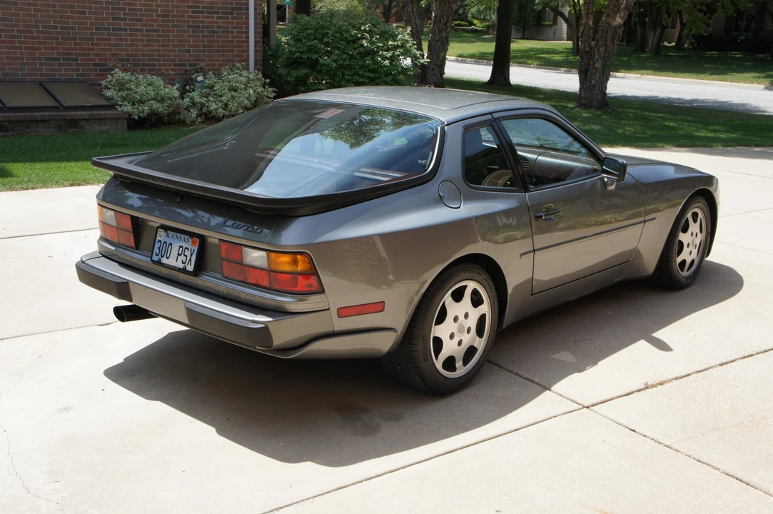 1989 Porsche 944 Turbo - Image 10 of 31