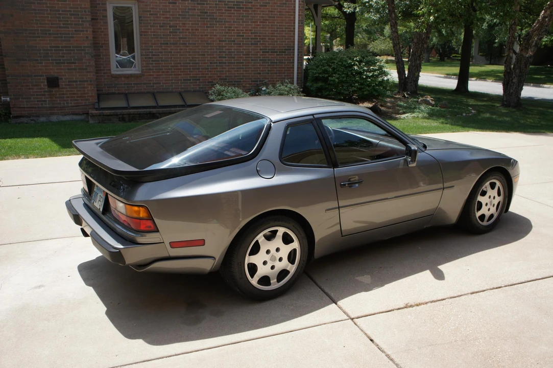 1989 Porsche 944 Turbo - Image 11 of 31