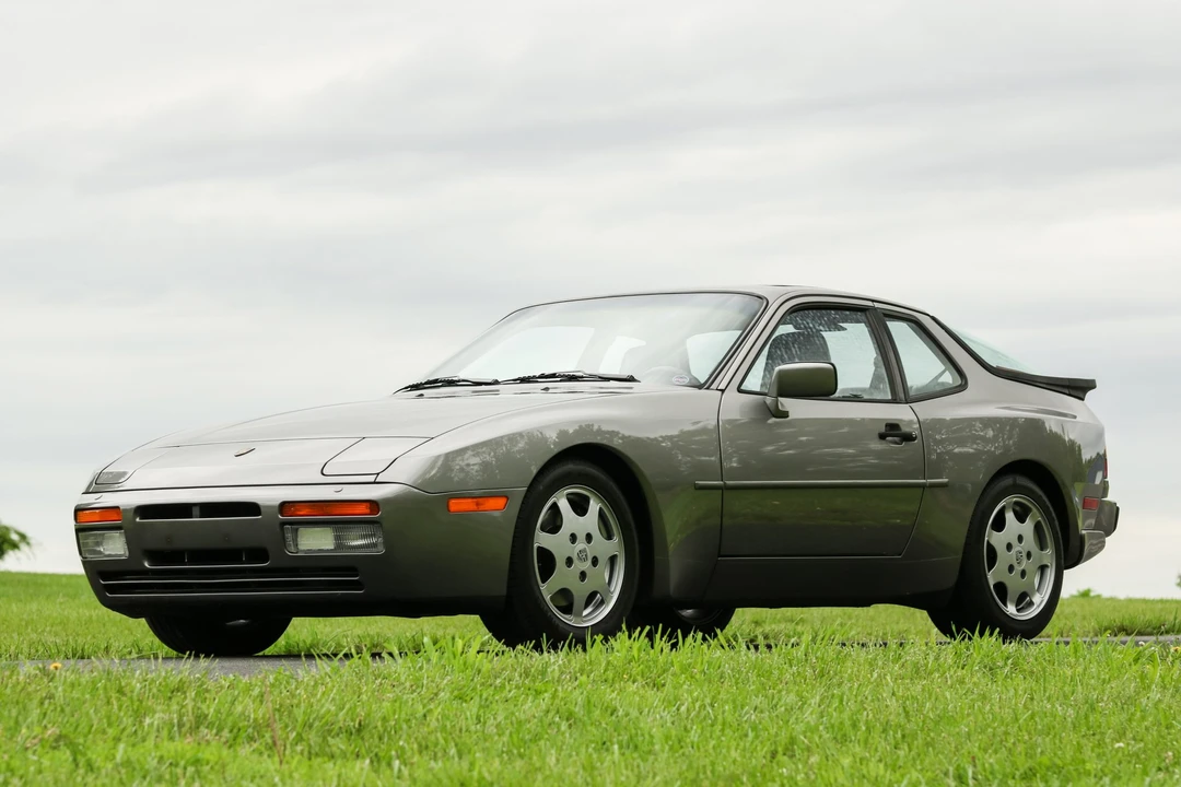 1989 Porsche 944 Turbo - Image 7 of 31