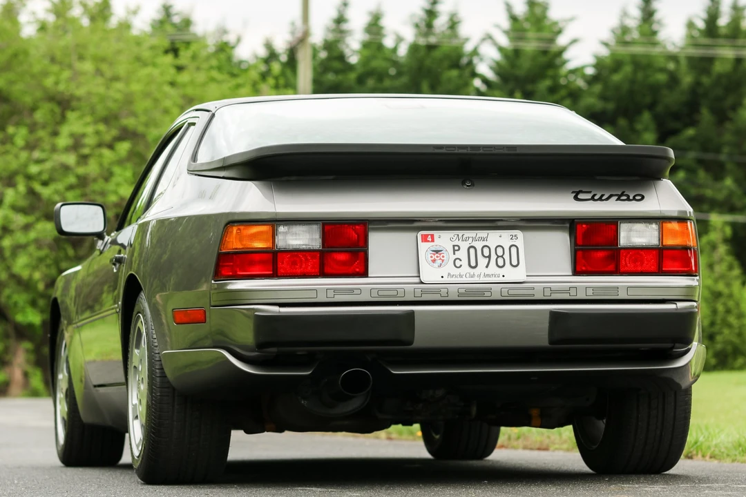 1989 Porsche 944 Turbo - Image 16 of 31