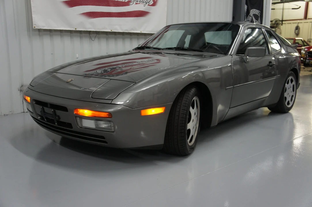 1989 Porsche 944 Turbo - Image 19 of 31