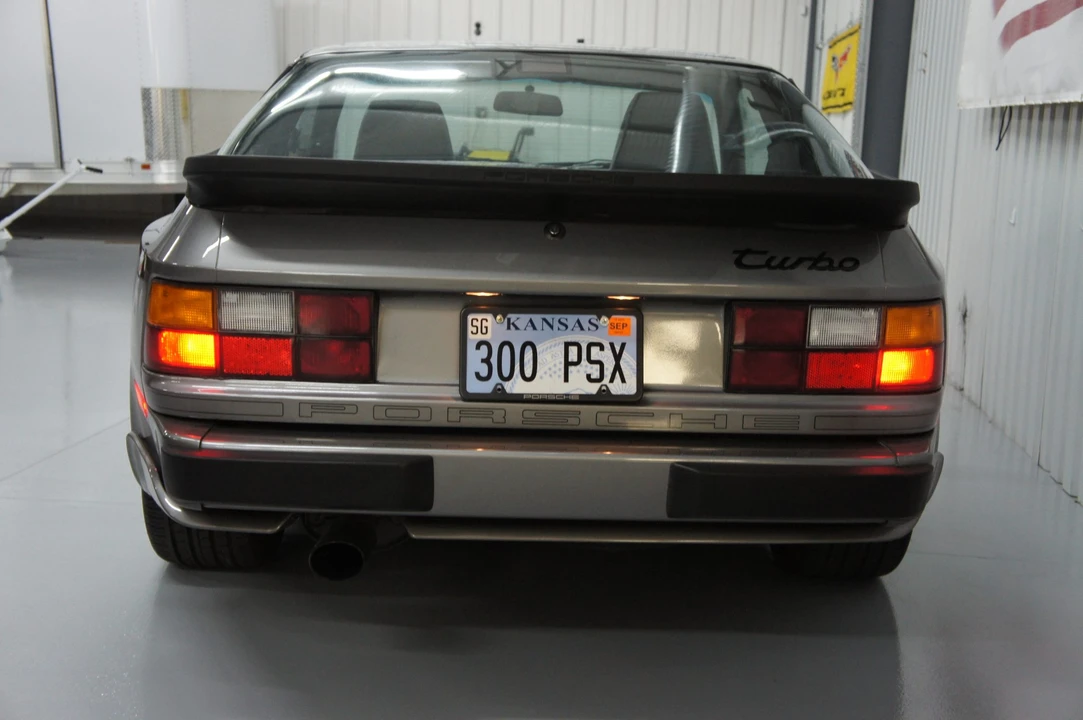 1989 Porsche 944 Turbo - Image 23 of 31