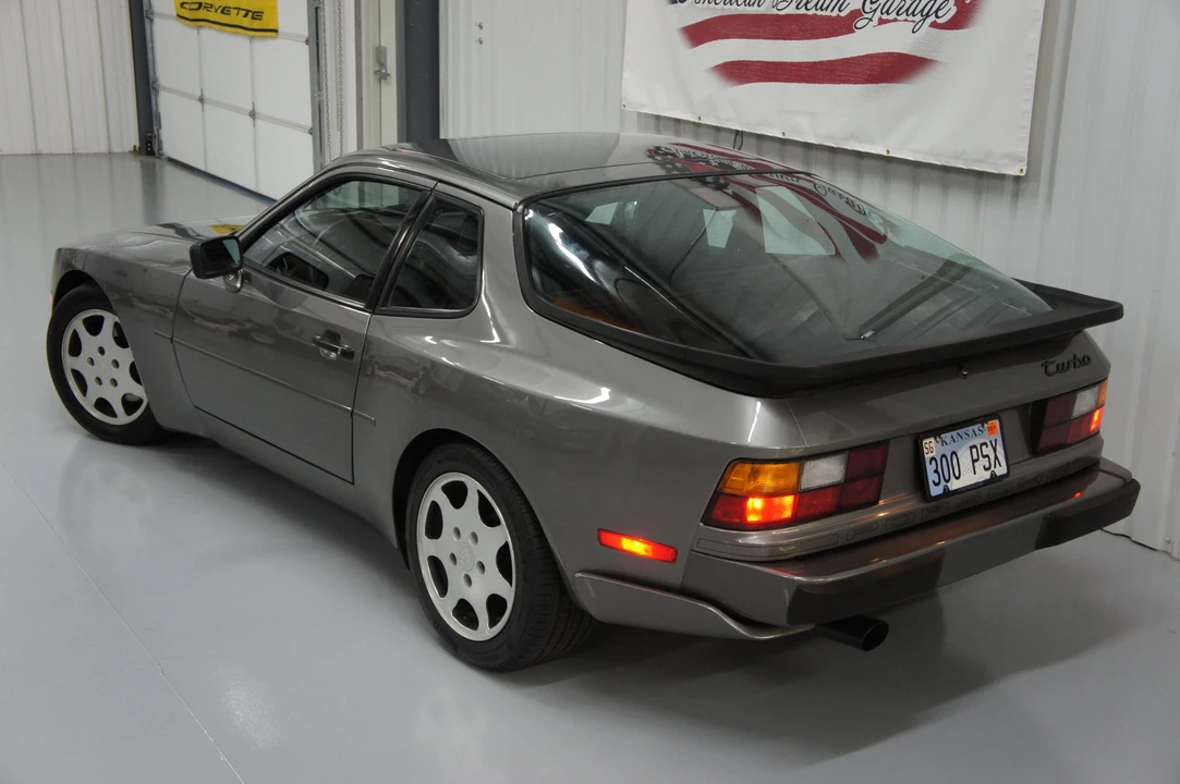 1989 Porsche 944 Turbo - Image 22 of 31