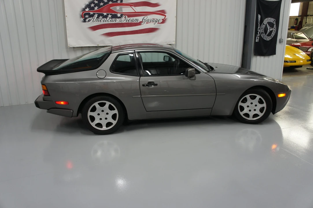 1989 Porsche 944 Turbo - Image 30 of 31