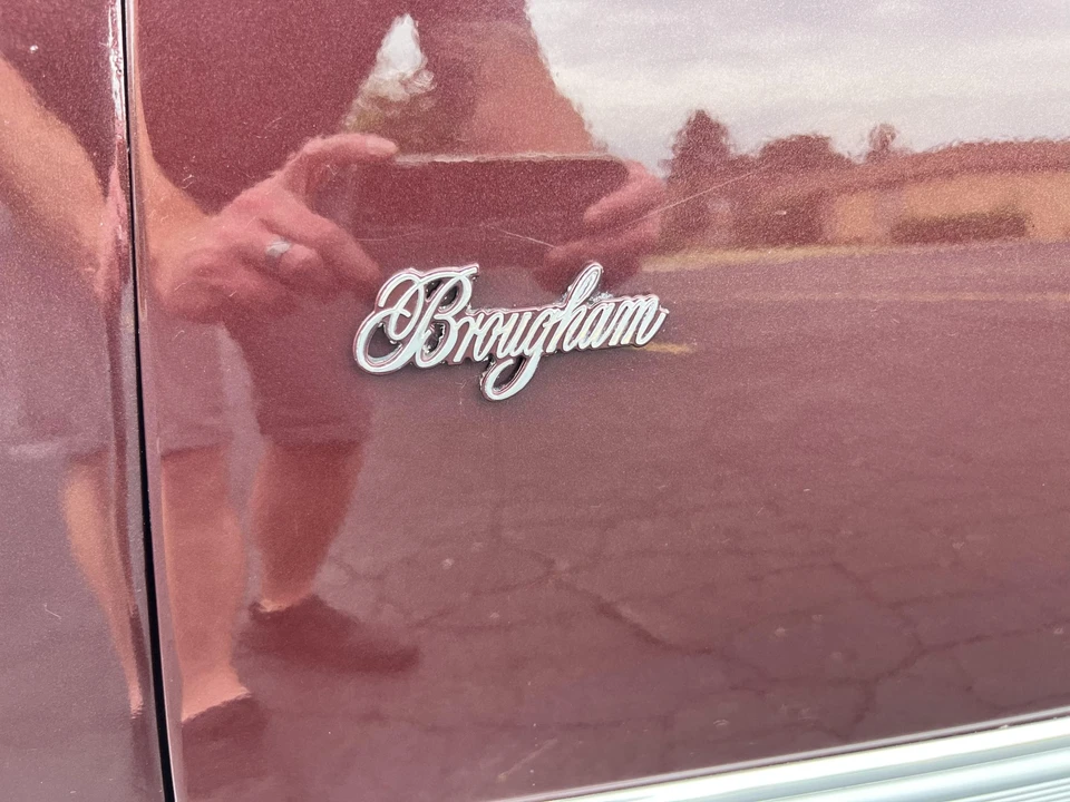1990 Cadillac Brougham - Image 28 of 31