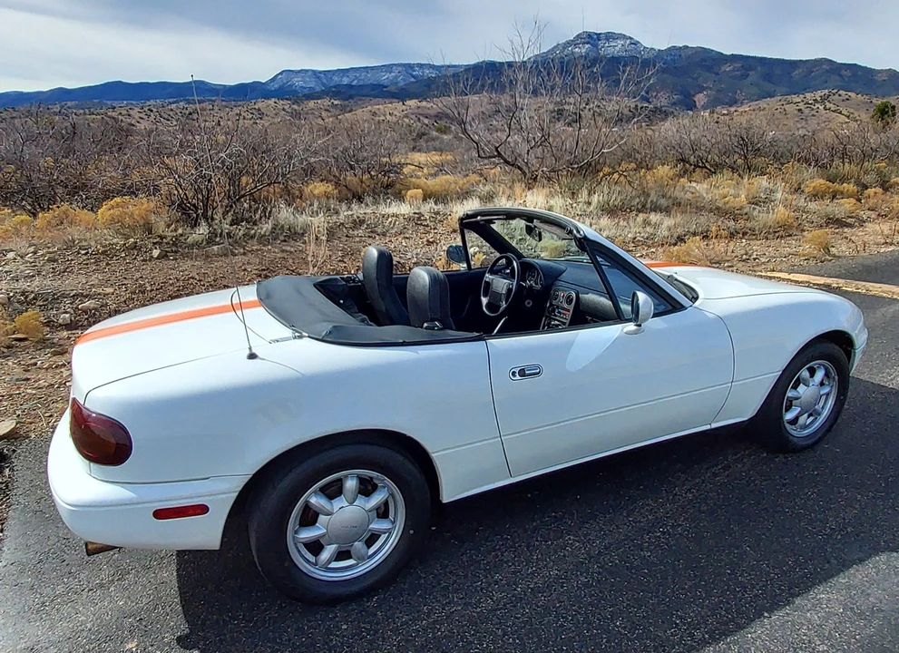 1990 Mazda NA MX-5 Miata - Image 8 of 31