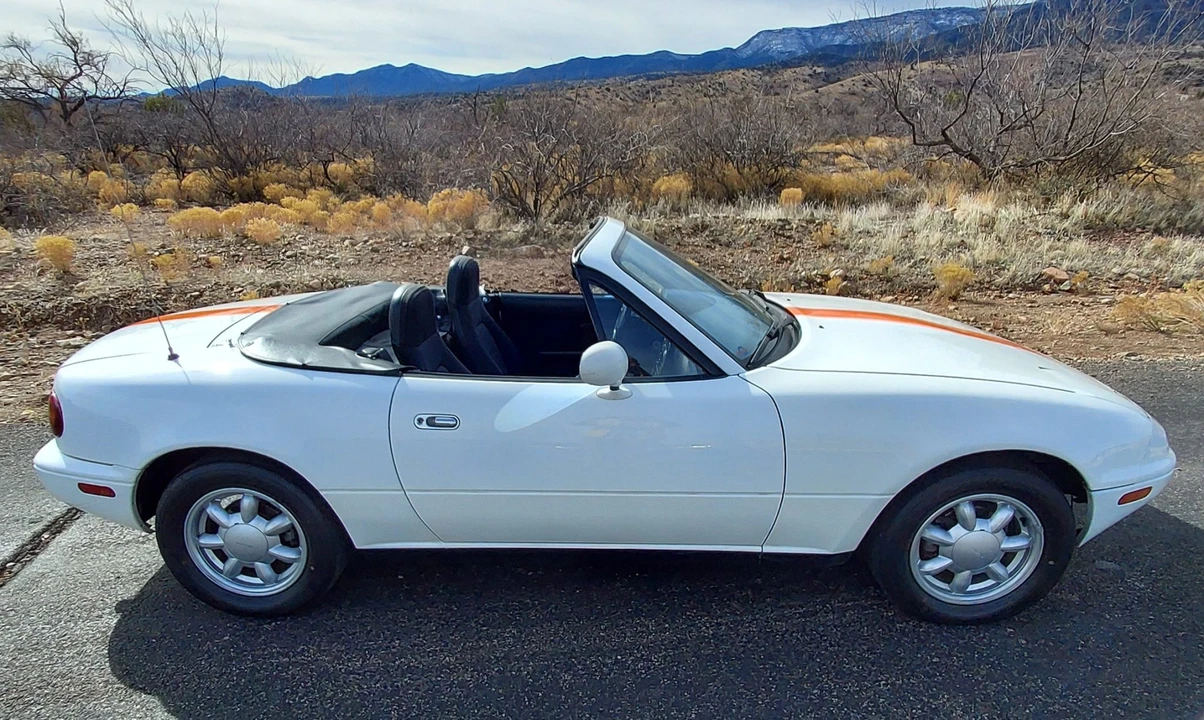 1990 Mazda NA MX-5 Miata - Image 7 of 31