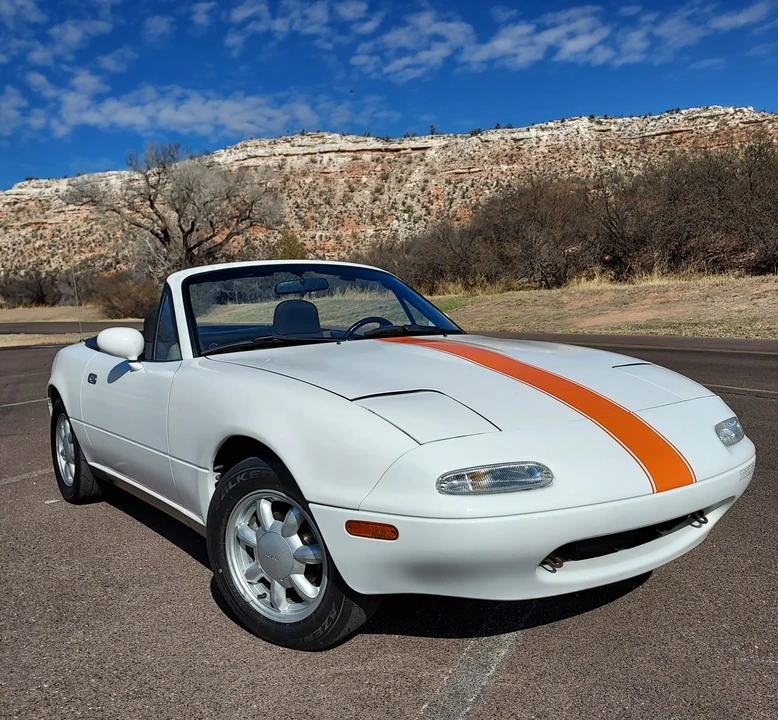 1990 Mazda NA MX-5 Miata - Image 4 of 31