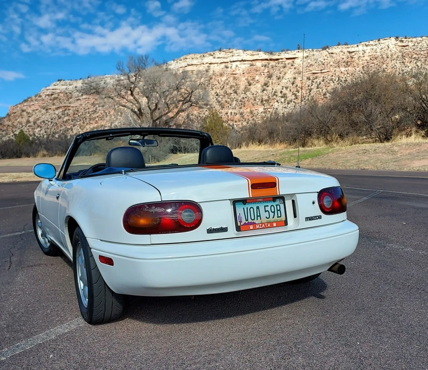 1990 Mazda NA MX-5 Miata - Image 10 of 31