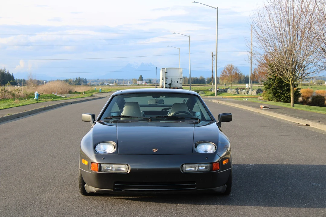 1990 Porsche 928 GT - Image 8 of 31