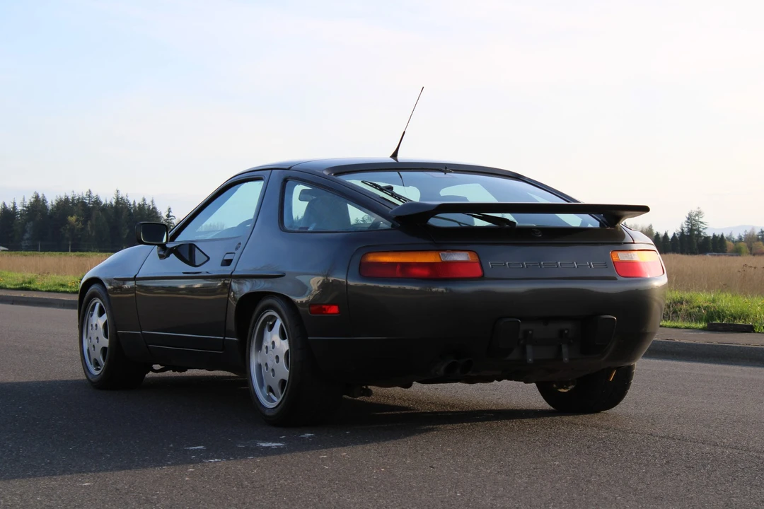 1990 Porsche 928 GT - Image 25 of 31