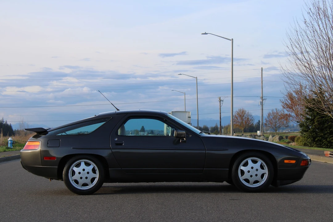 1990 Porsche 928 GT - Image 18 of 31