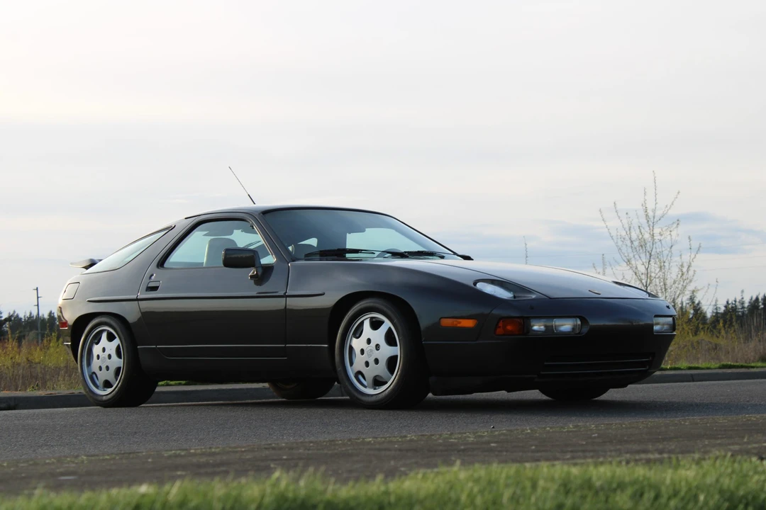 1990 Porsche 928 GT - Image 14 of 31