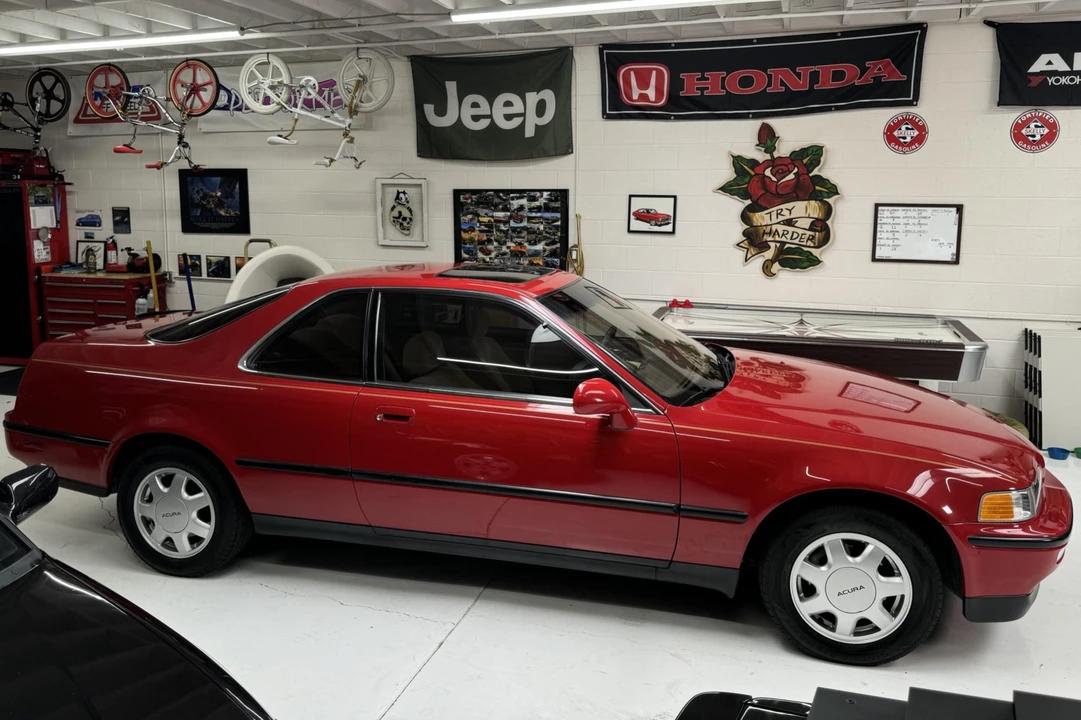 1991 Acura Legend 2nd Gen - Image 17 of 31