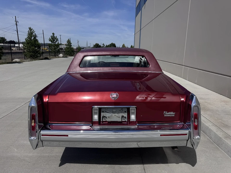 1991 Cadillac Brougham - Image 5 of 31
