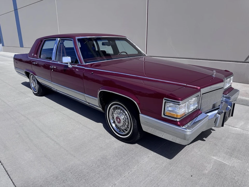 1991 Cadillac Brougham - Image 10 of 31