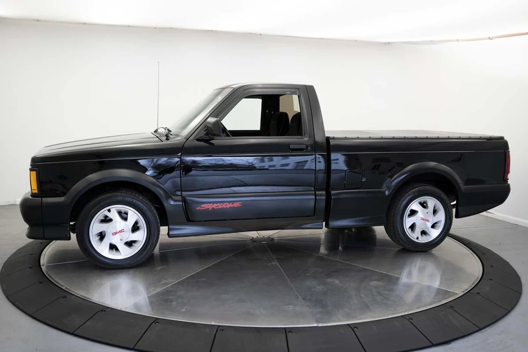 1991 GMC Syclone - Image 11 of 31