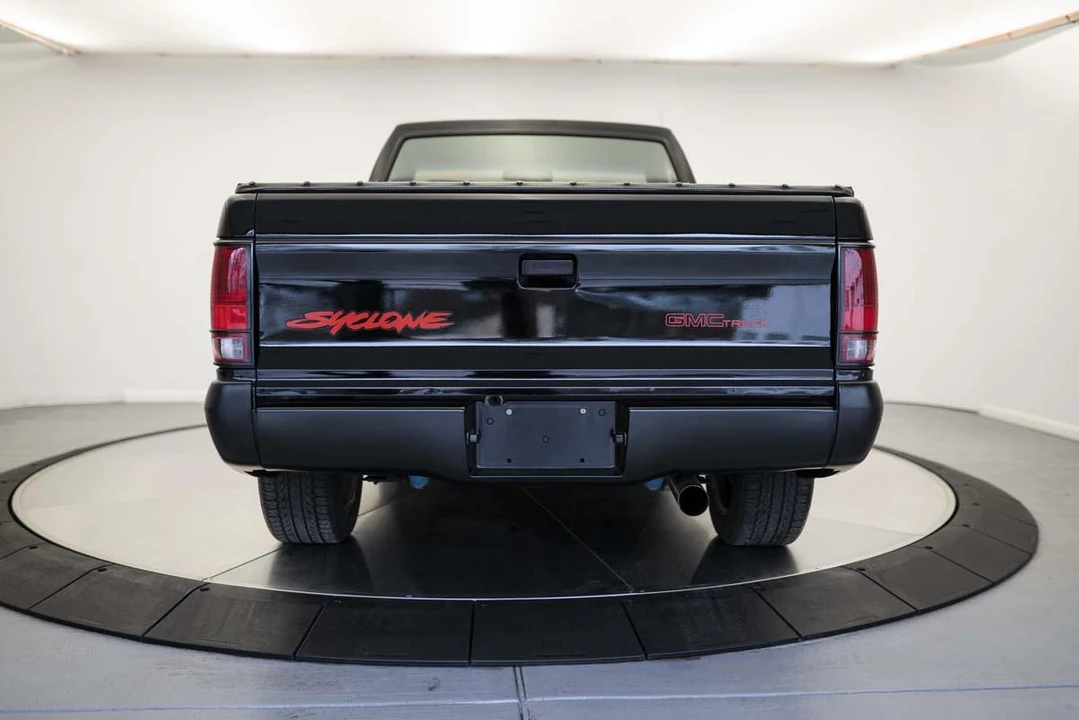 1991 GMC Syclone - Image 9 of 31